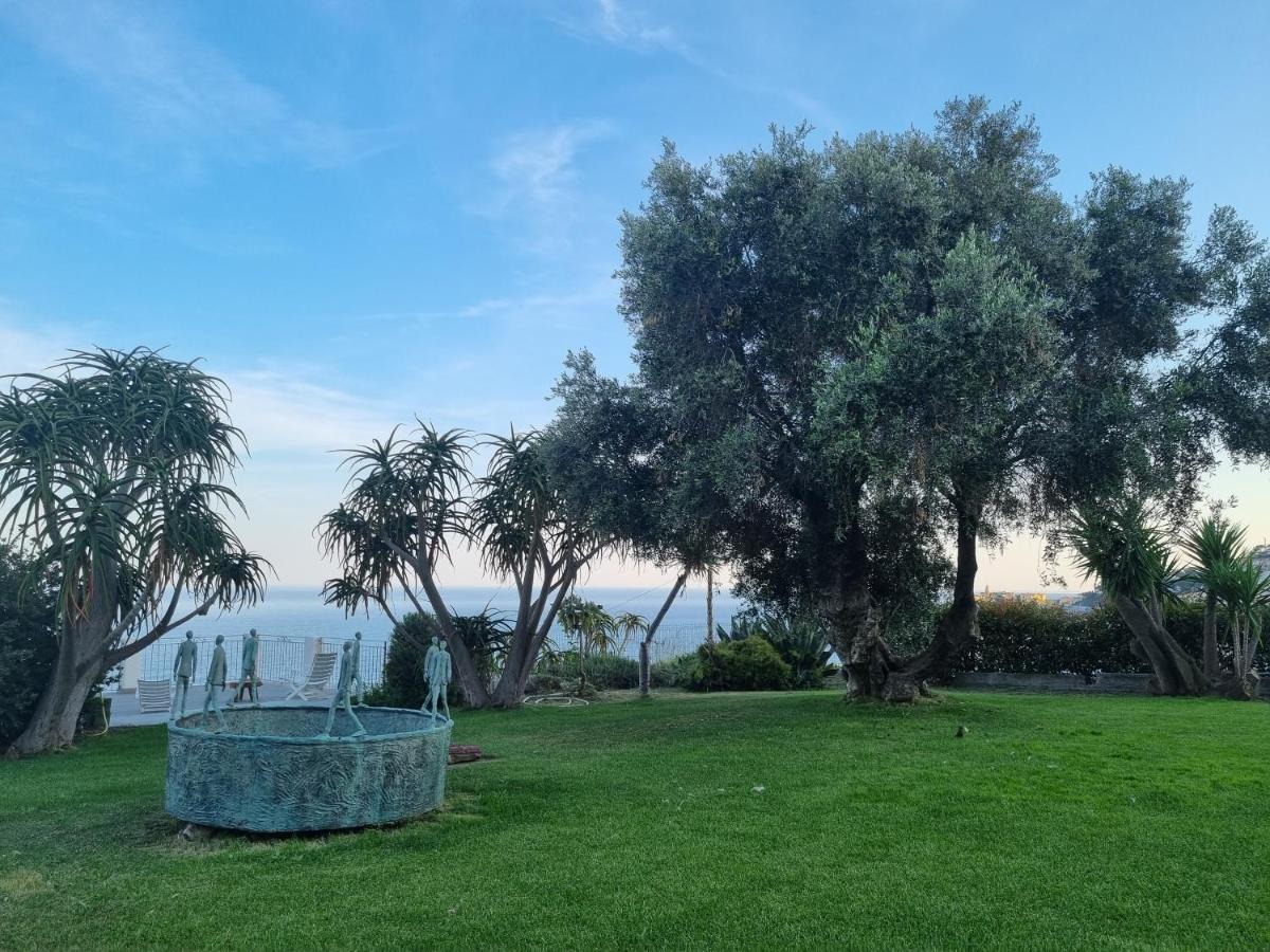 Agriturismo La Tuffatrice インペリア エクステリア 写真